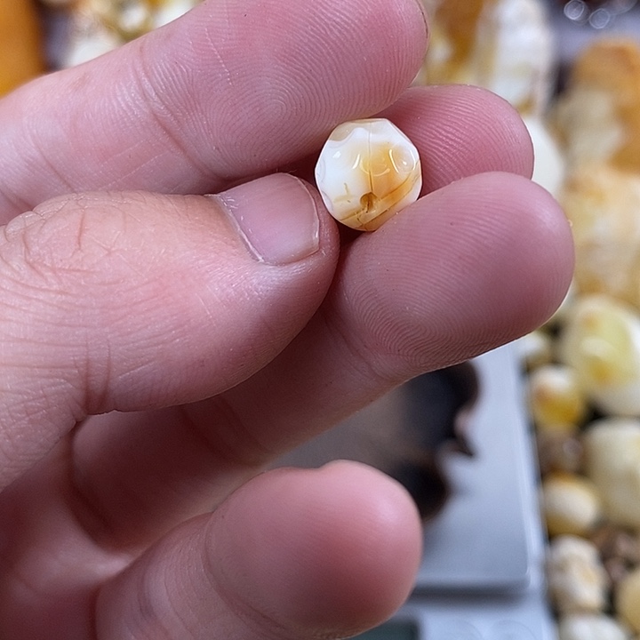 琥珀未镶嵌裸石我