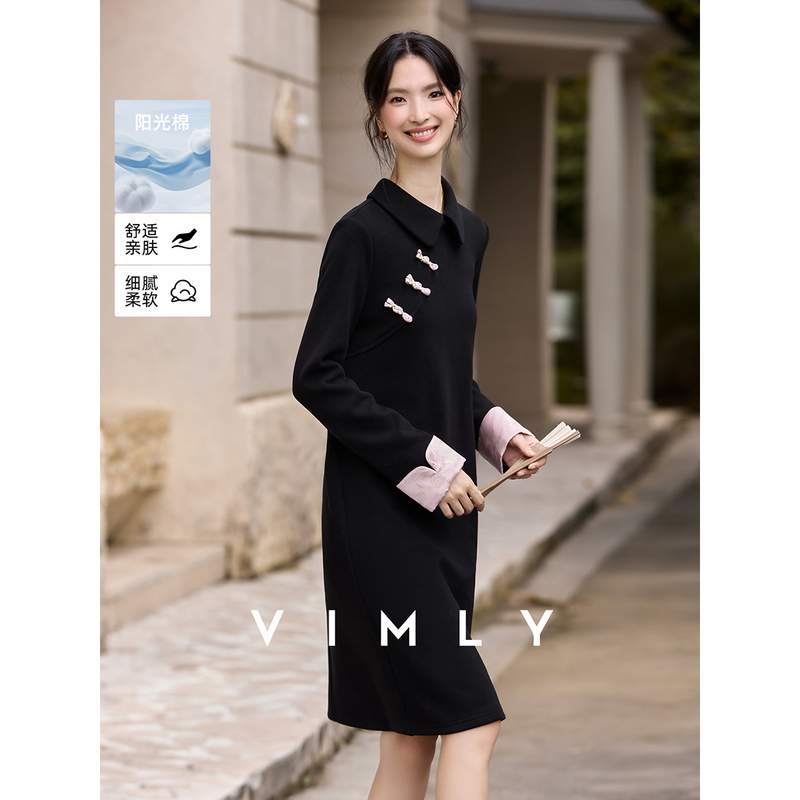 梵希蔓黑色新中式国风翻领连衣裙女冬季撞色长袖直筒中裙A3785