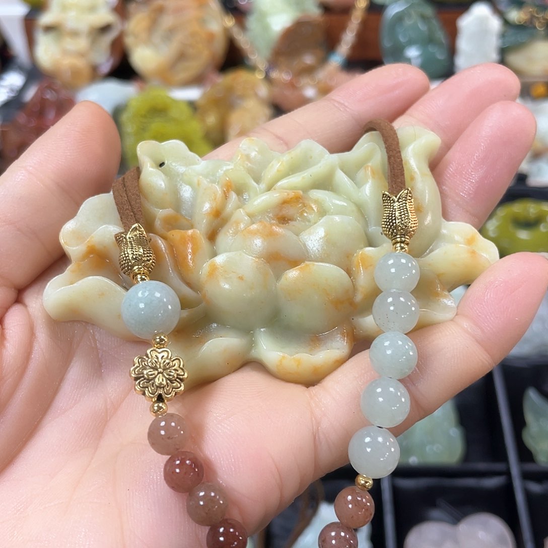 蛇纹石玉颈饰未镶嵌?****?