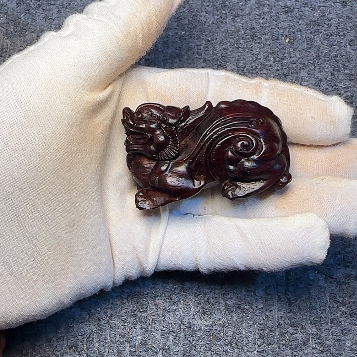 峰***间檀香紫檀（小叶紫檀）全陈化老料把件