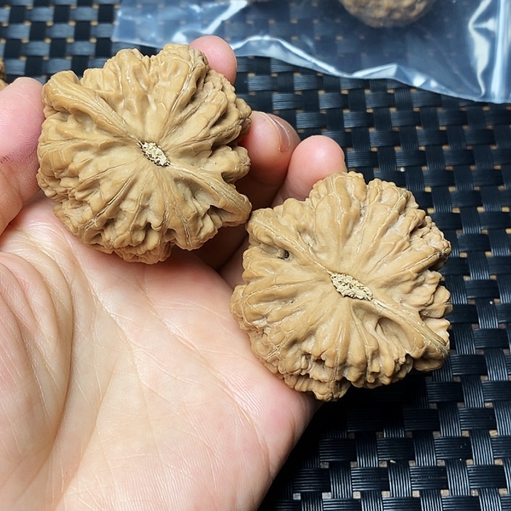 醵***鰳吊坠文玩核桃粗筋