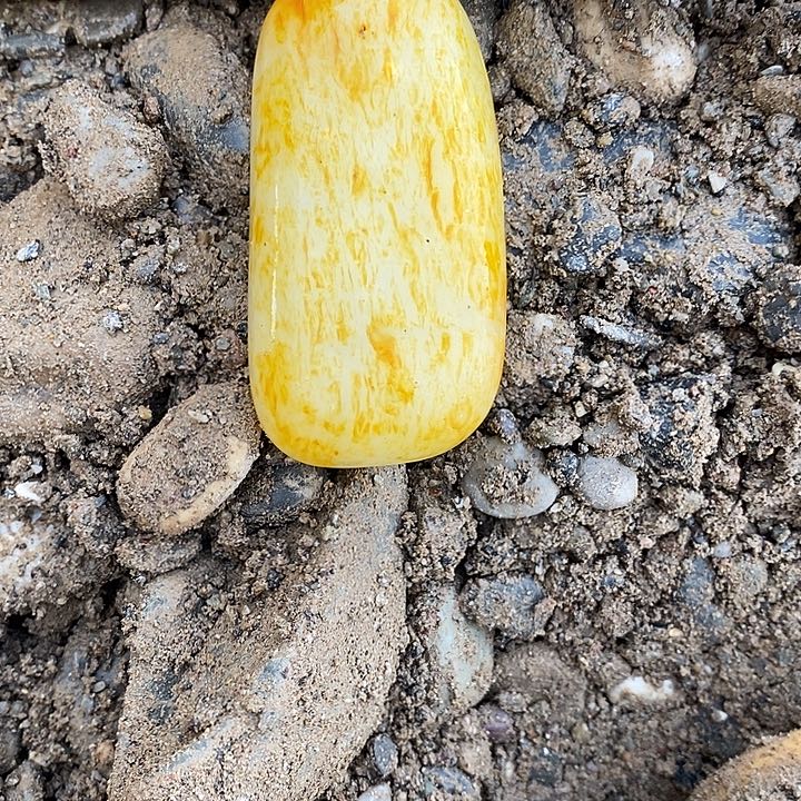 未镶嵌和田玉（糖玉）挂件