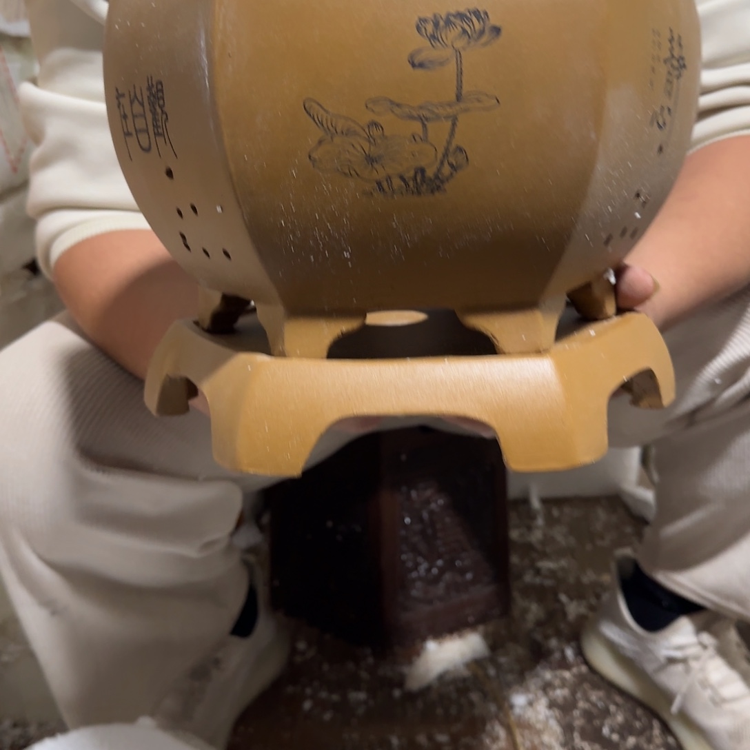 紫砂花盆口径25.15好