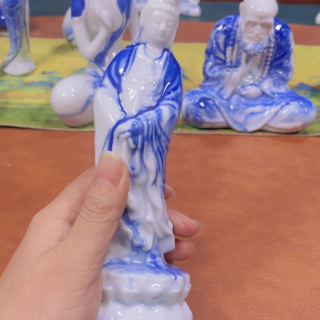 景德镇市陶瓷1件观音瓶