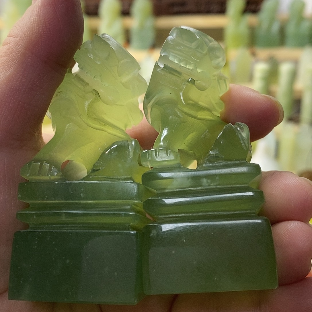 蛇纹石玉合金珠宝奇石