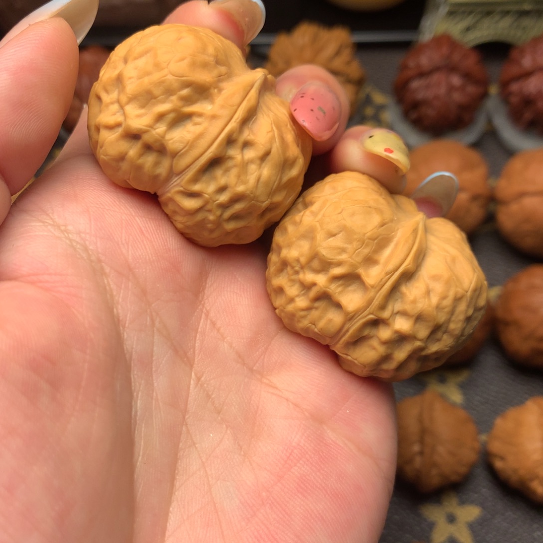 文玩核桃把件元宝