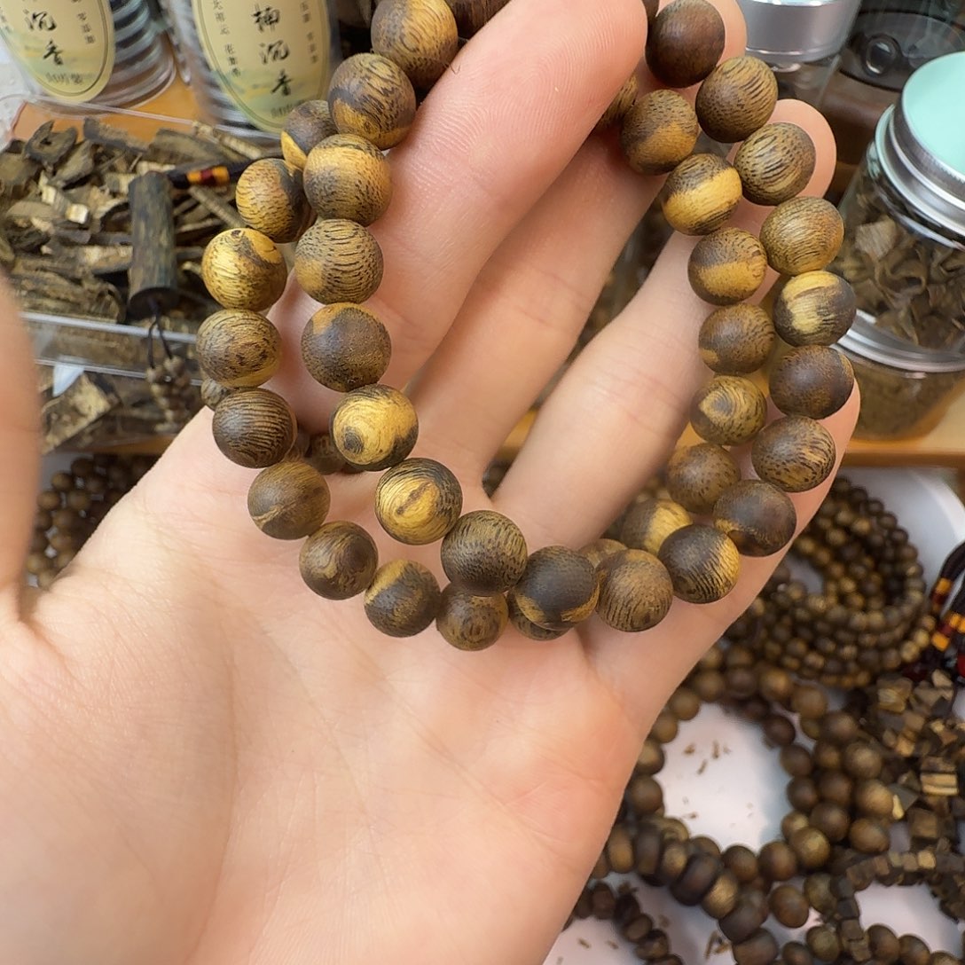 沉香碎屑沉香卡9规格花珠