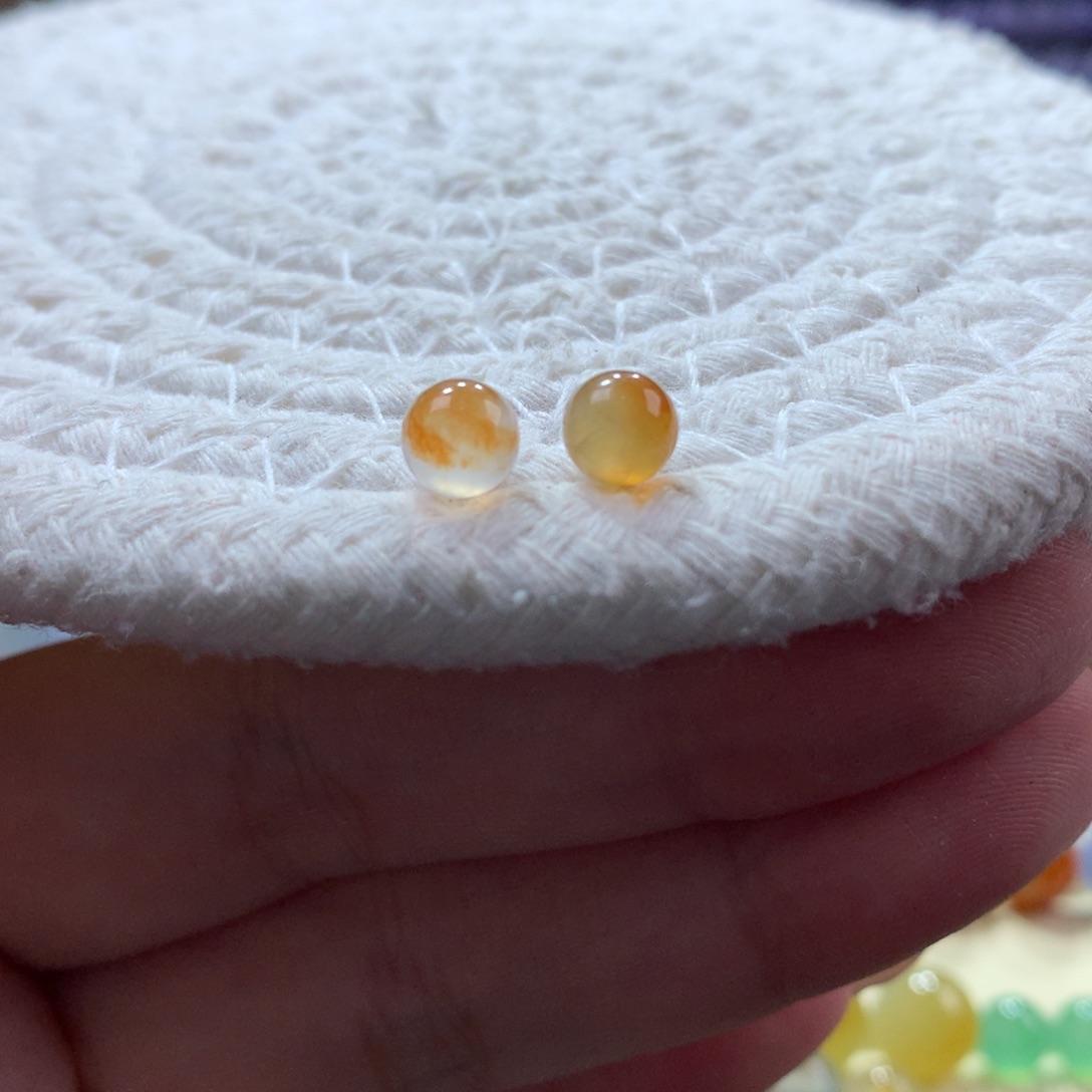 翡翠颈饰未镶嵌翡翠翡翠锦鲤色卡6+一对出