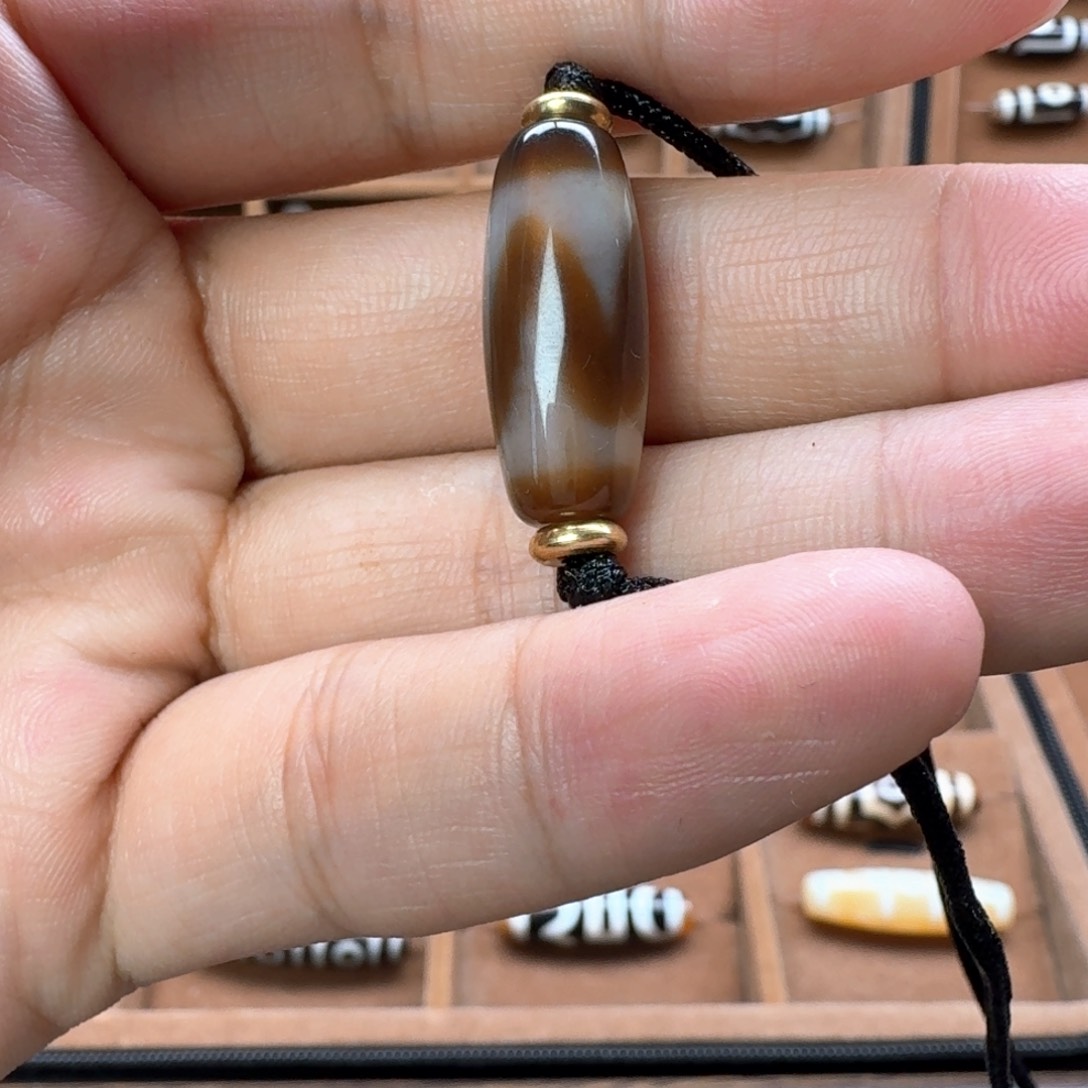 玛瑙/玉髓颈饰合金