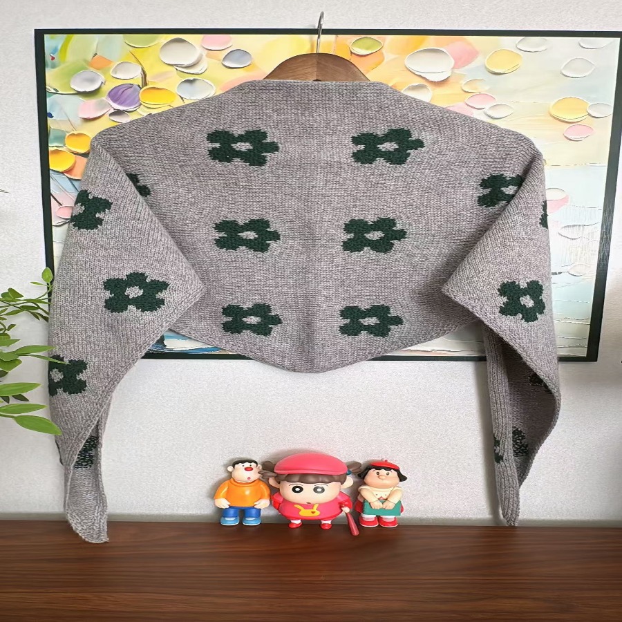 石榴宝 + 披肩《花蕊》