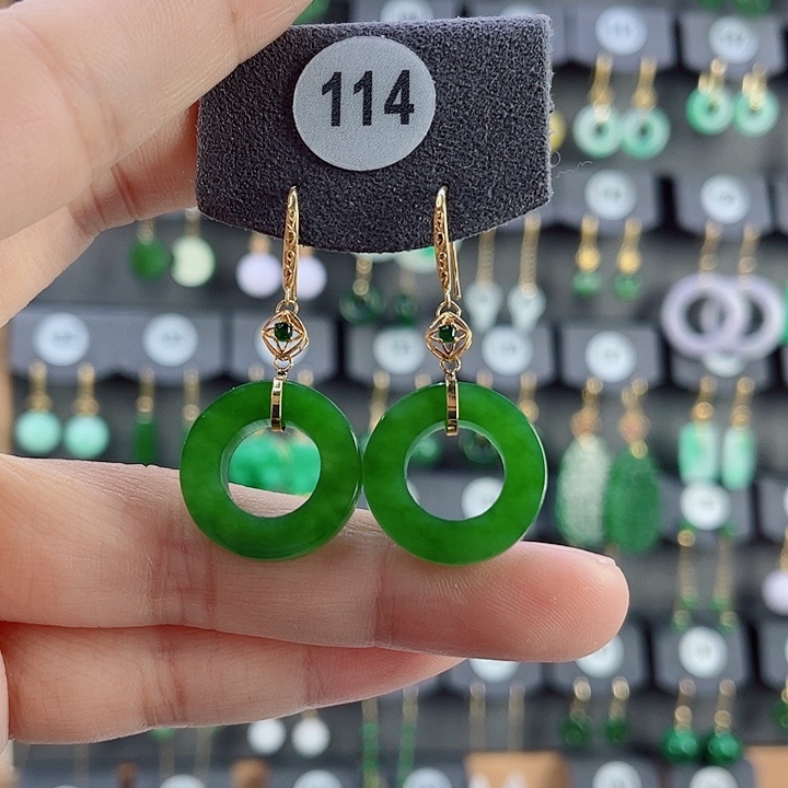 18K金镶嵌和田玉耳饰云*悠