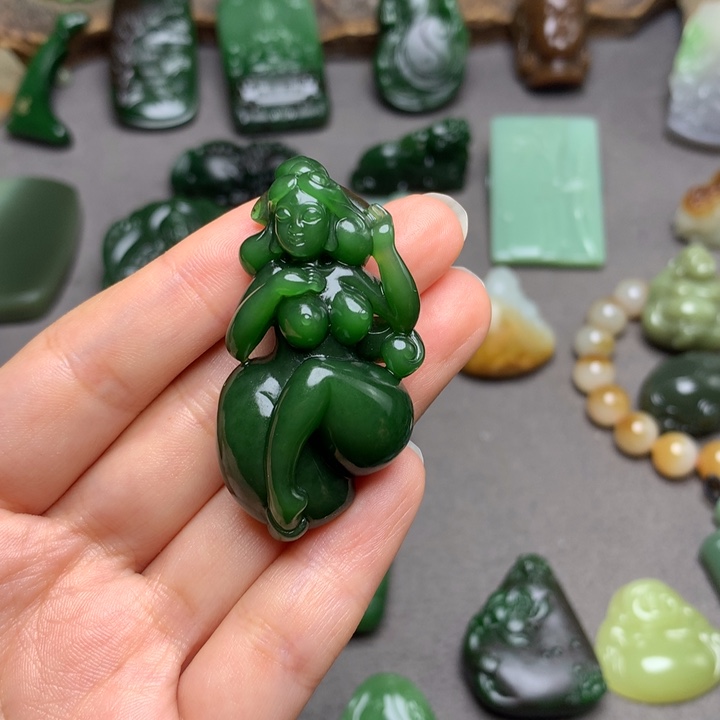 和田玉未镶嵌颈饰