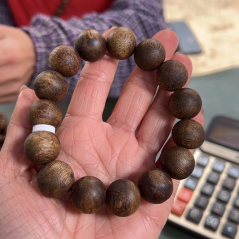 沉香手串白棋18克卡1.6多样性发1条