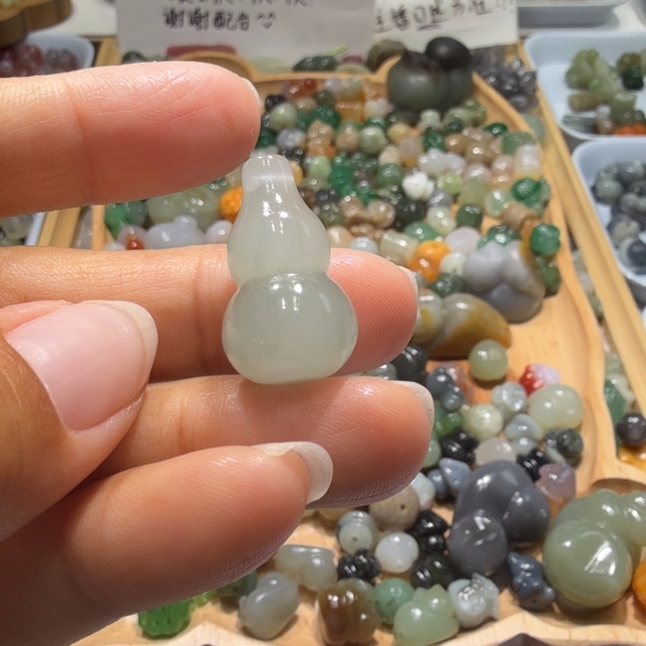 和田玉未镶嵌珠宝半成品