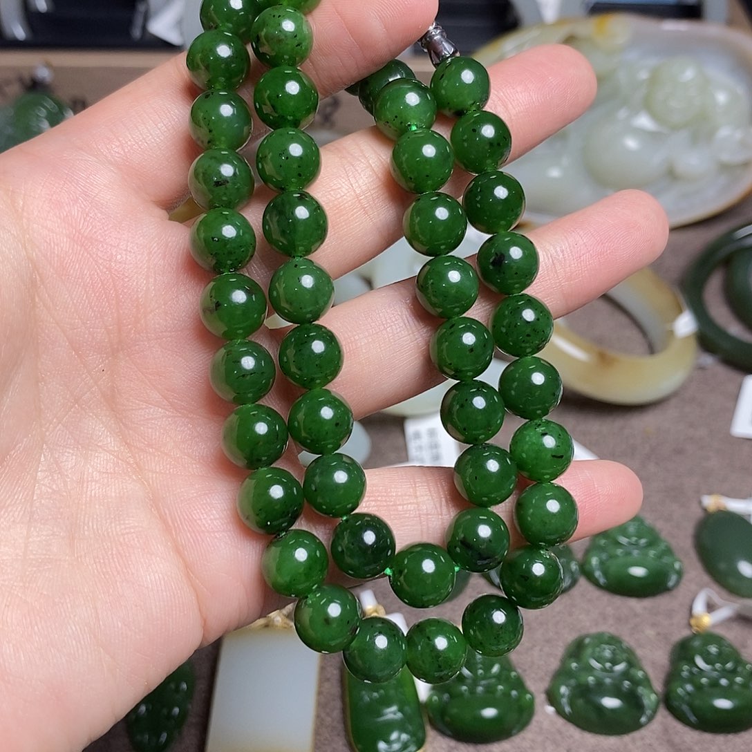 未镶嵌手链和田玉卡10 带红皮