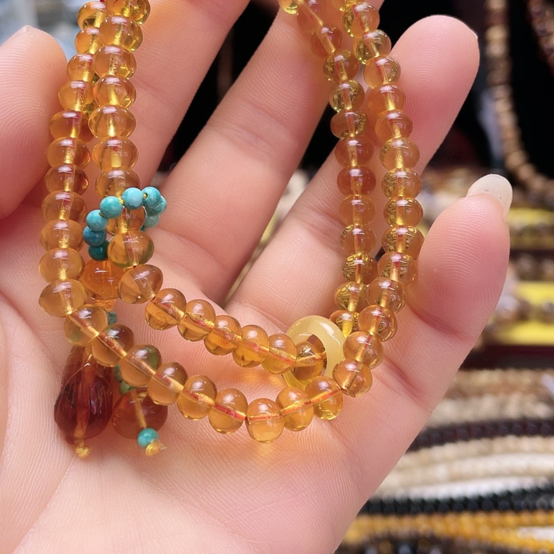 琥珀裸石未镶嵌M*思六