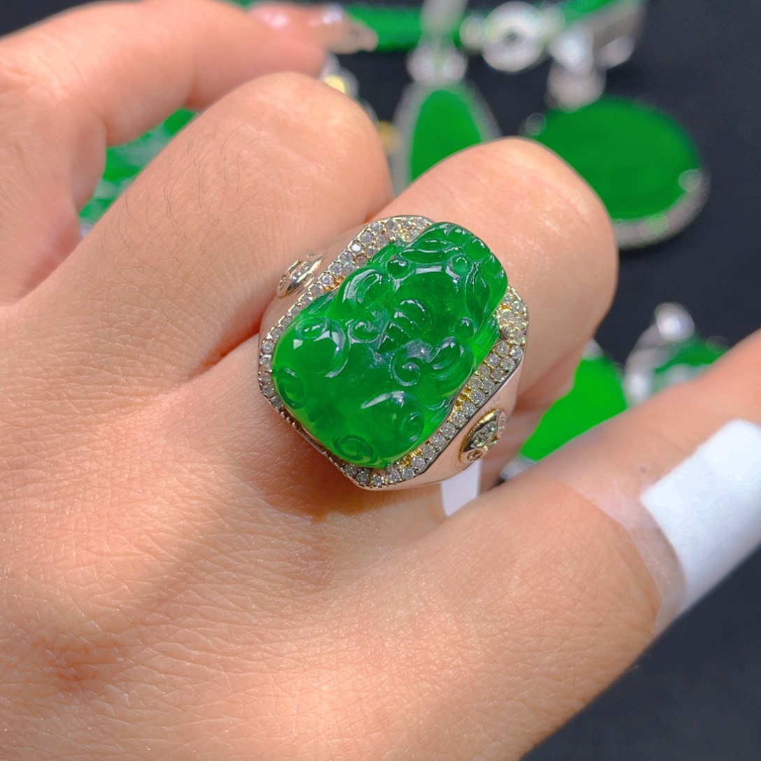 翡翠颈饰银S925镶嵌111111111111