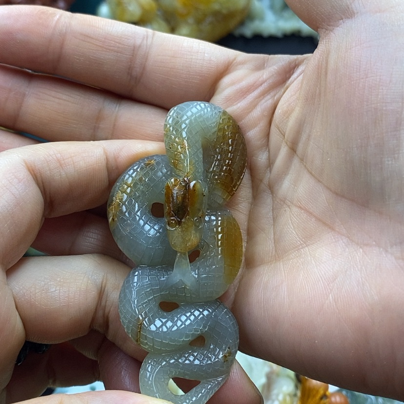 【闪购商品】蛇纹石玉吊坠未镶嵌白****羊