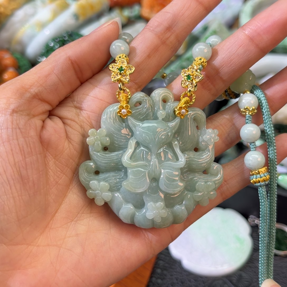 翡翠颈饰未镶嵌待编款