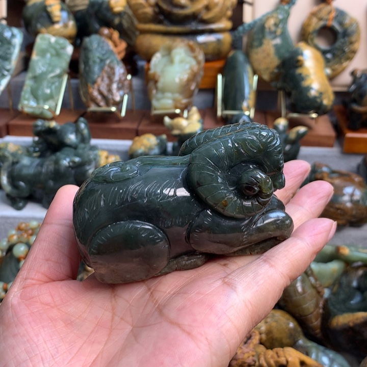 岫岩河磨玉（透闪石质玉）手把件未镶嵌