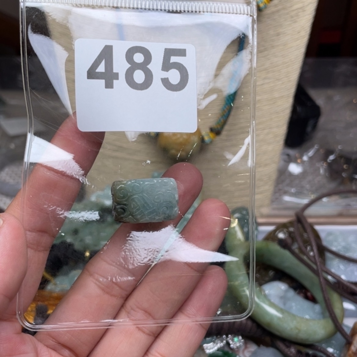 【闪购商品】翡翠颈饰未镶嵌笑****山翡翠