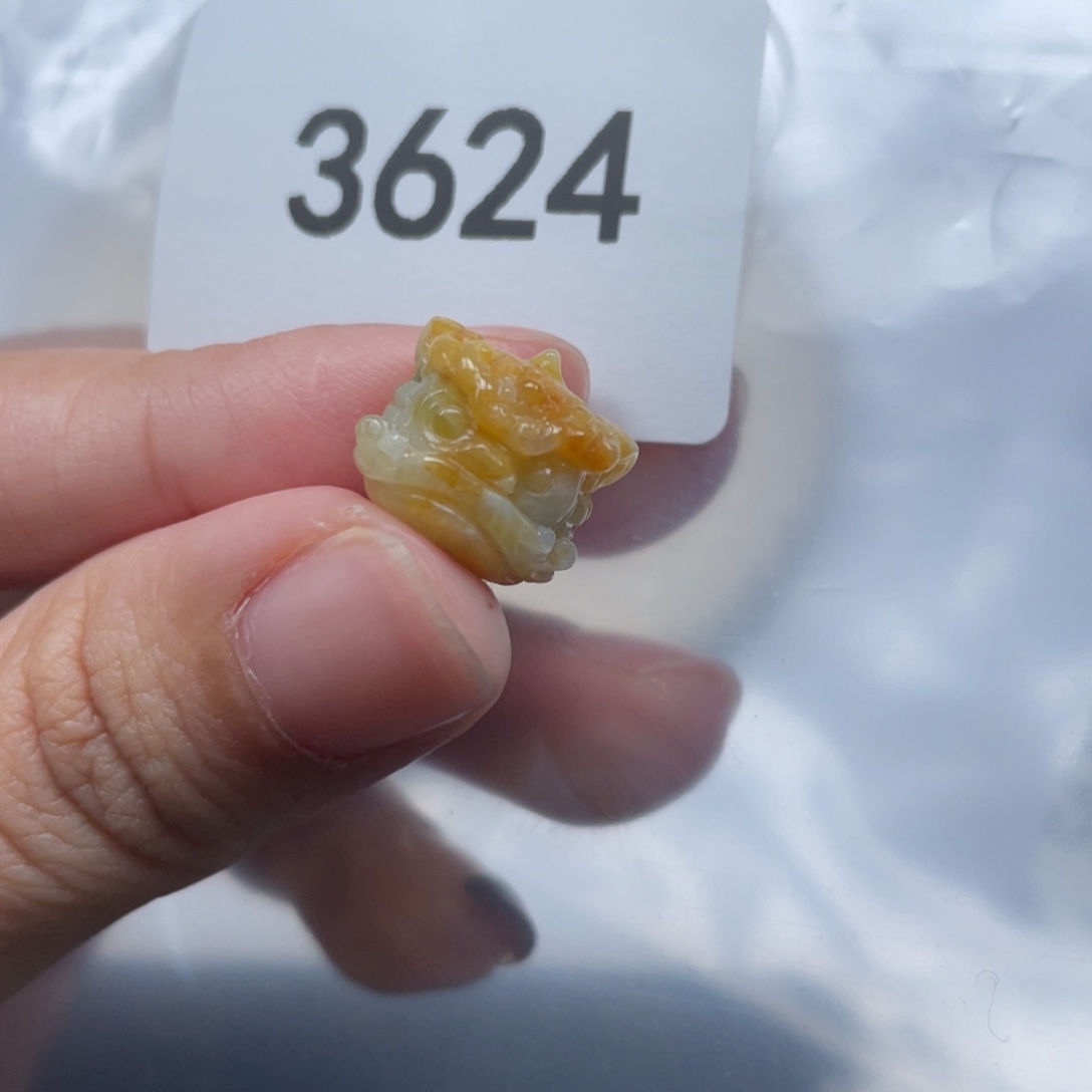 翡翠未镶嵌颈饰天然A货缅甸翡翠