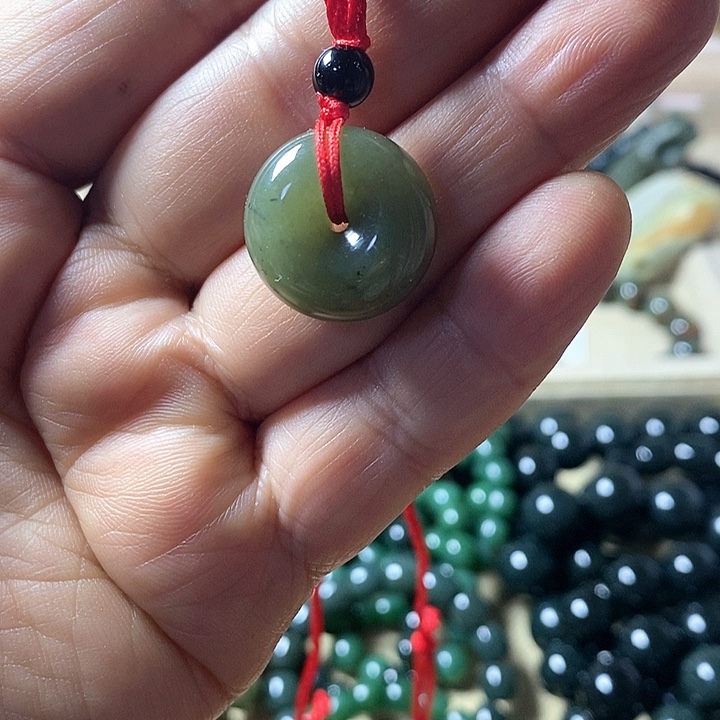 和田玉（糖玉）未镶嵌颈饰