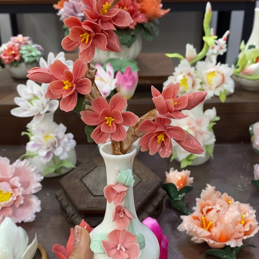 摆件陶瓷手工花摆件