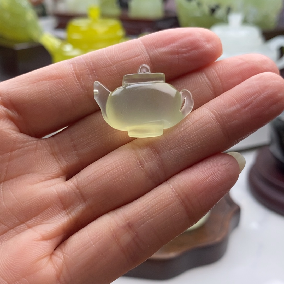 岫玉未镶嵌四大名玉挂件