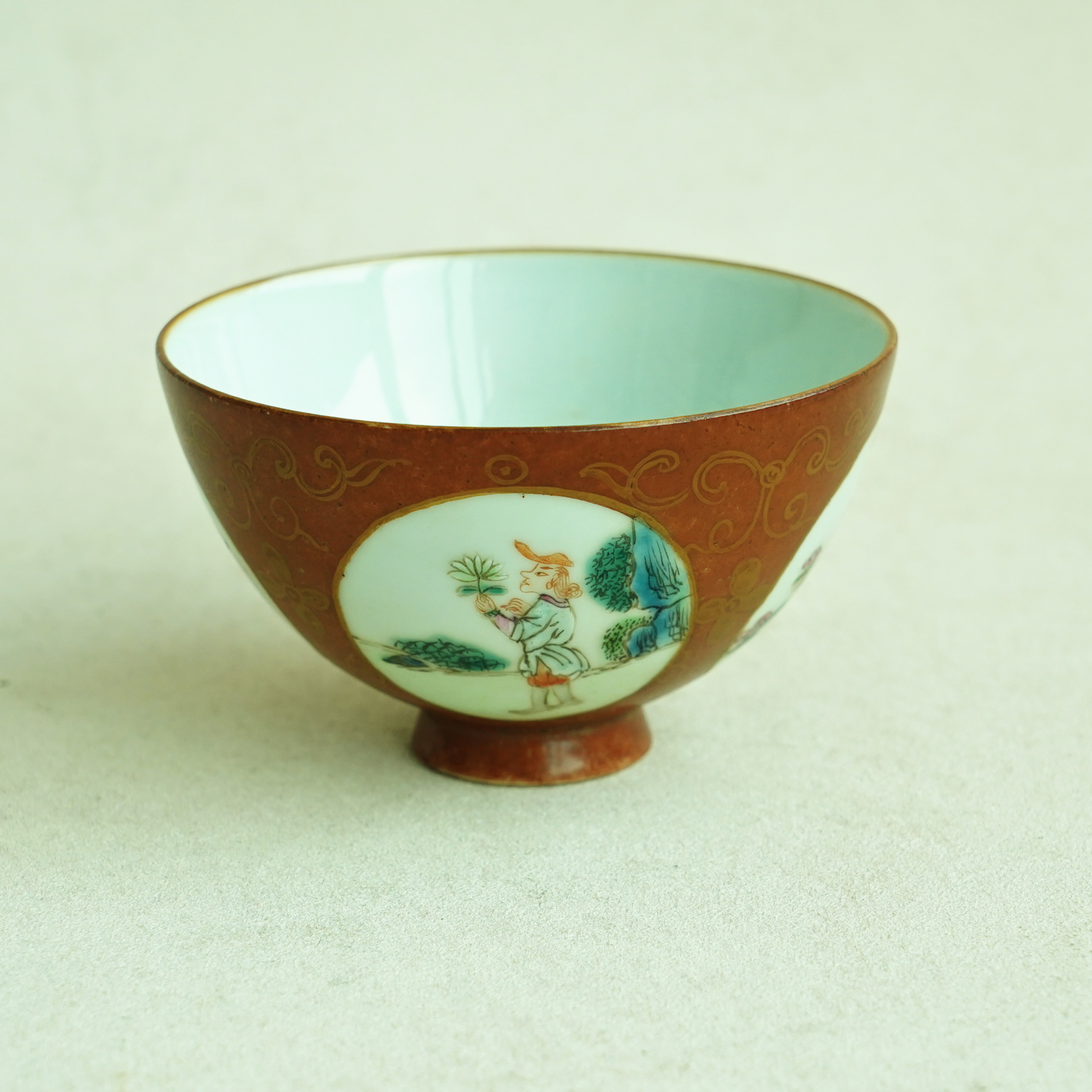 文华藏珍第247期拍品 1 嘉道 粉彩西洋人物茶圆