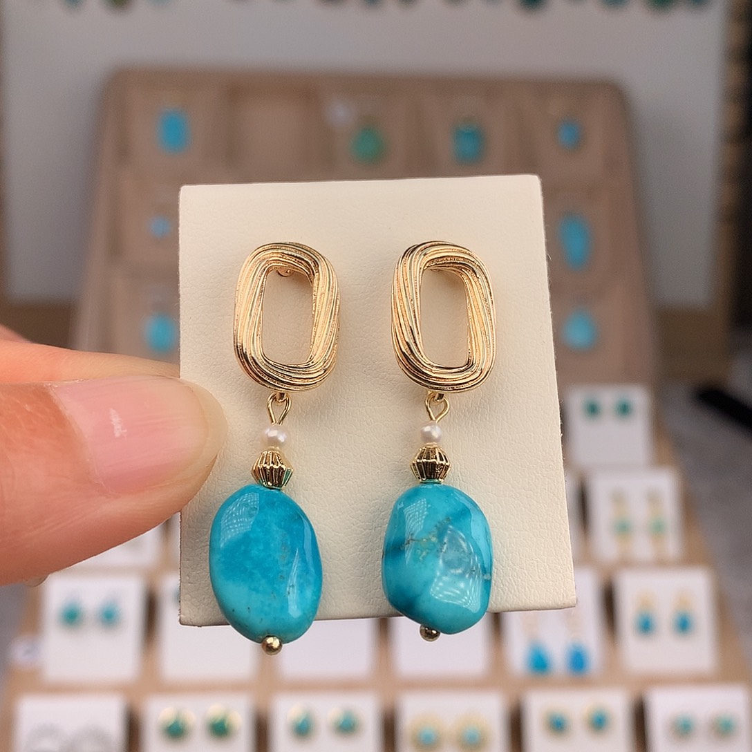 绿松石未镶嵌耳饰