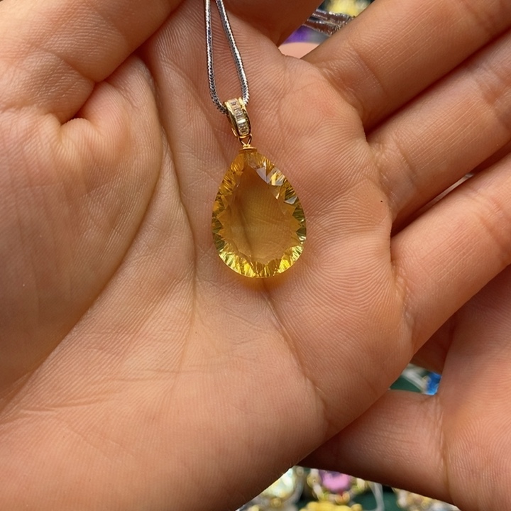 水晶颈饰银S925镶嵌天然水晶吊坠