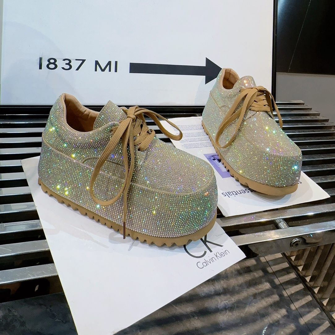 A.M艾墨儿女款小众设计重工水钻厚底Q萌目女款厚底休闲鞋