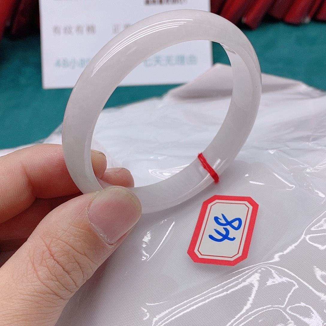 翡翠手镯未镶嵌图**爱488888888