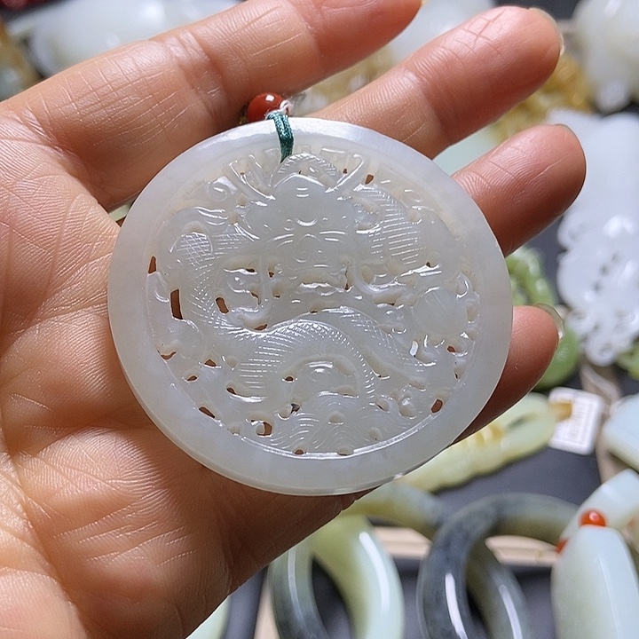 和田玉未镶嵌挂件