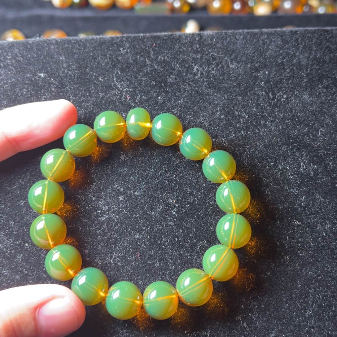 琥珀裸石未镶嵌12mm变色龙手串