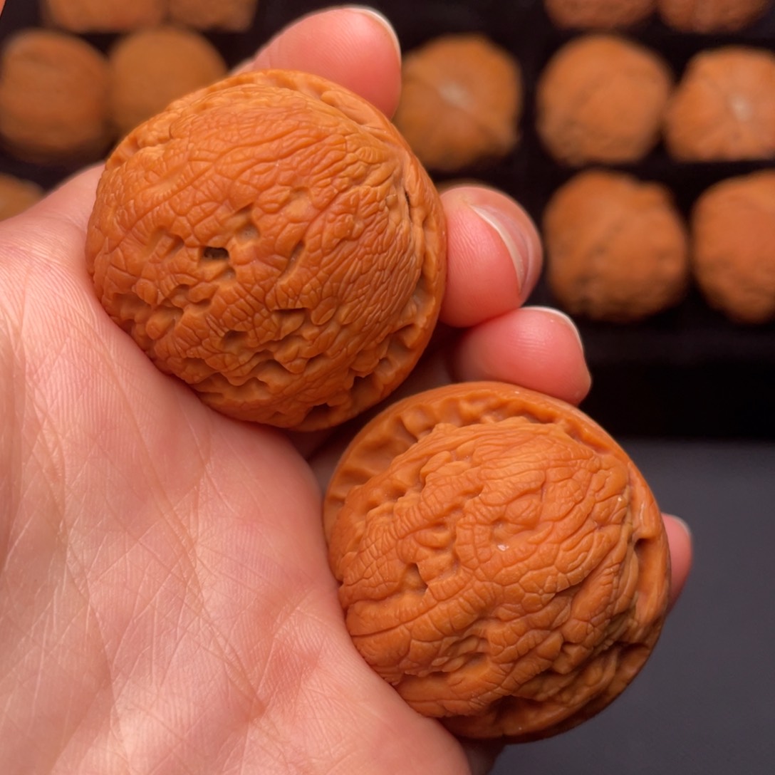 文玩核桃吊坠秦岭野生文玩核桃