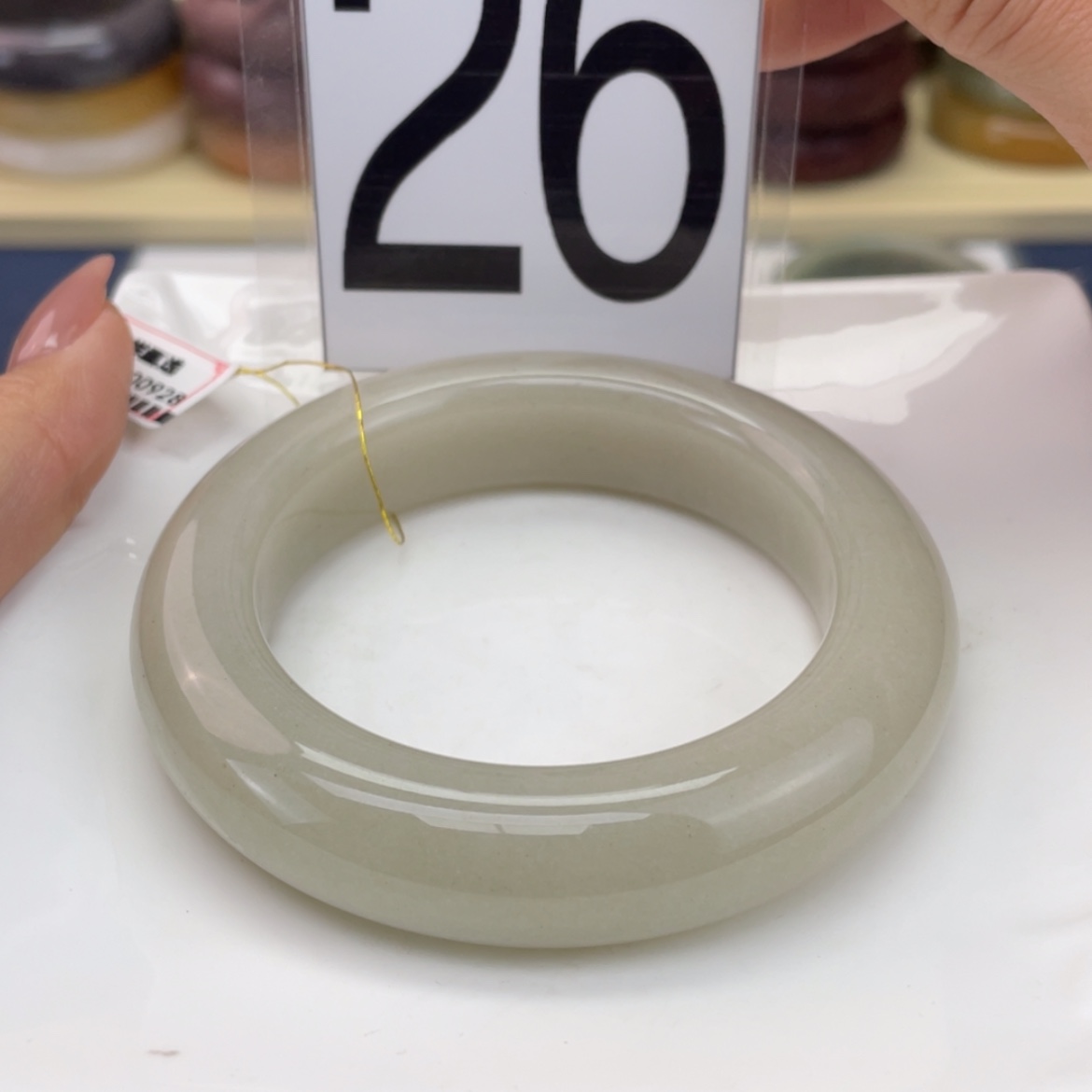 【闪购商品】石英质玉手镯未镶嵌