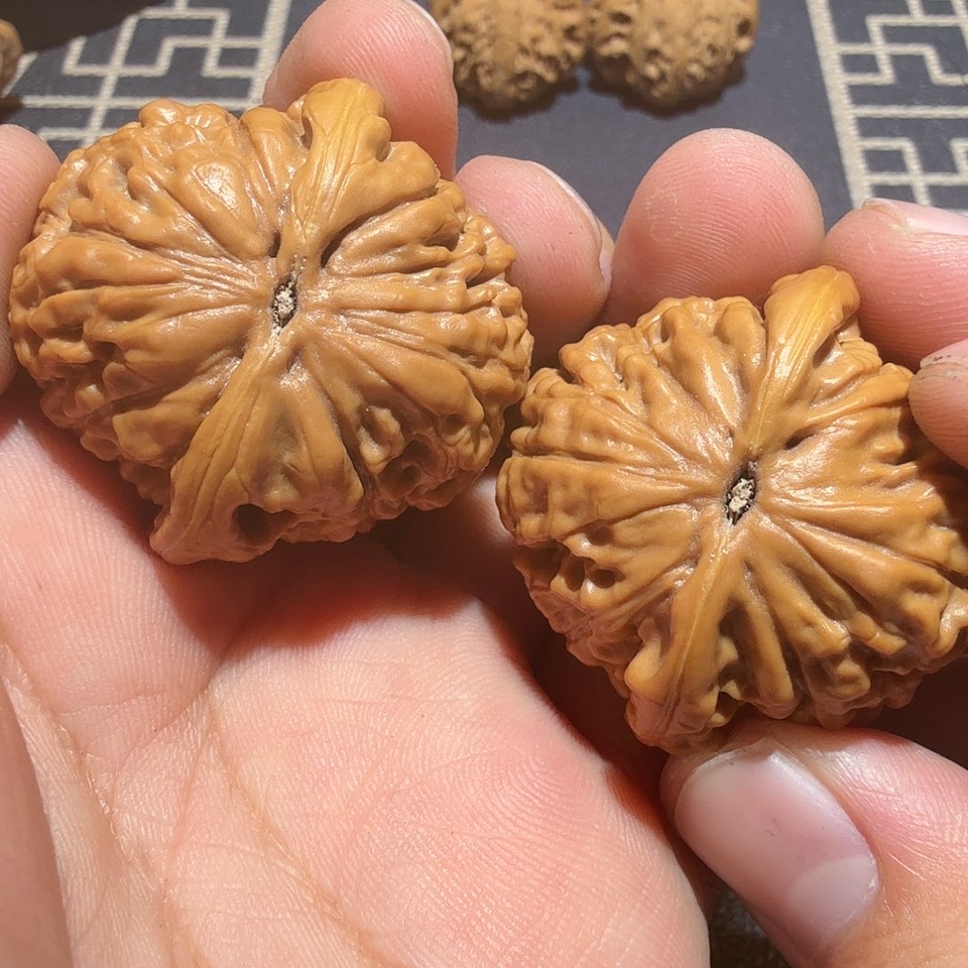 文玩核桃把件大*莲花