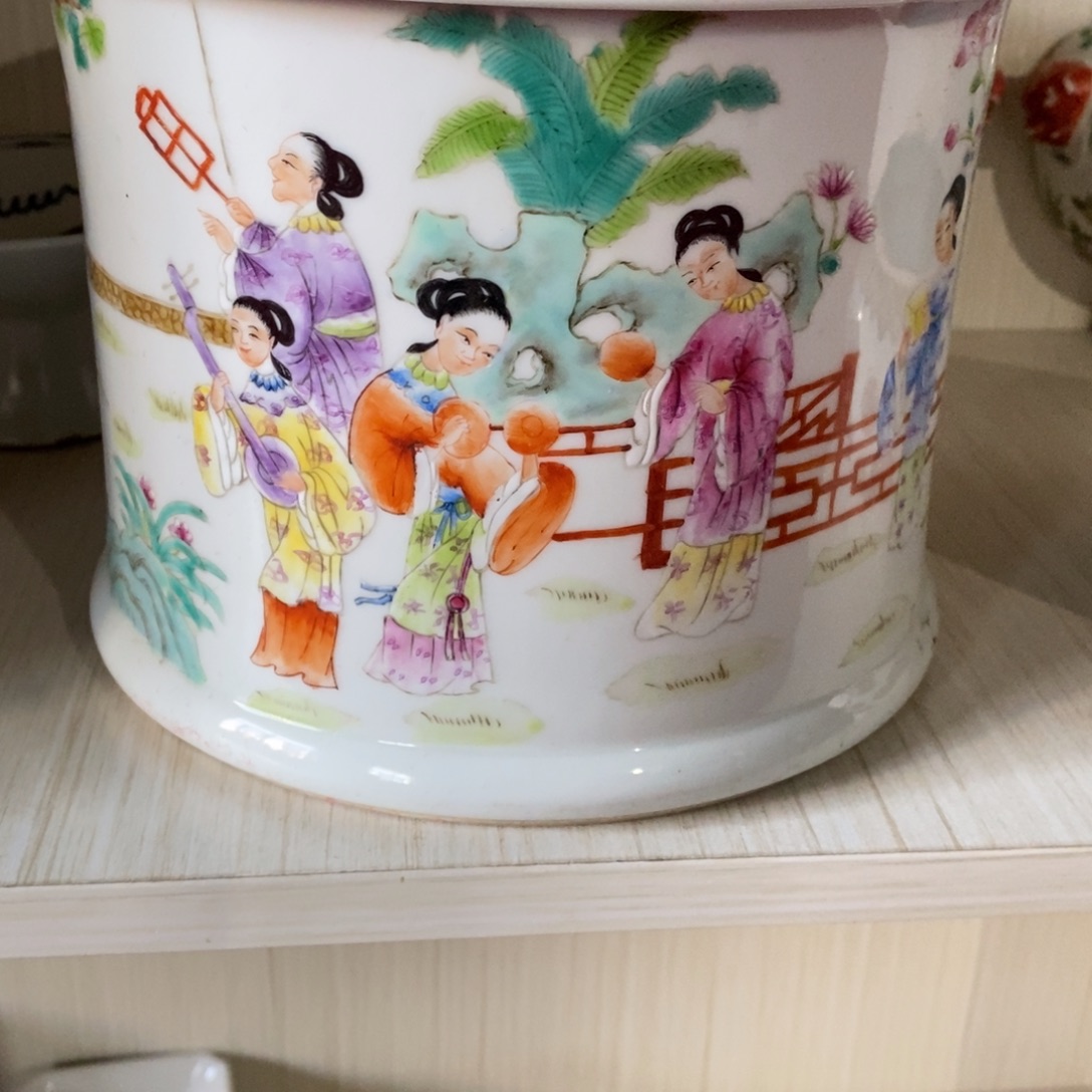 瓷器一个一个一个