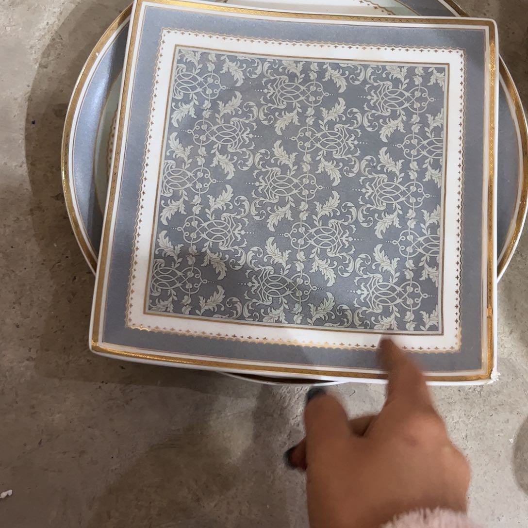 瓷片十寸加一个八寸方盘微瑕