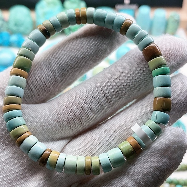 绿松石配饰未镶嵌