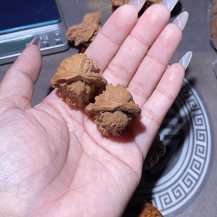 黑***通吊坠文玩核桃文玩核桃文玩核桃