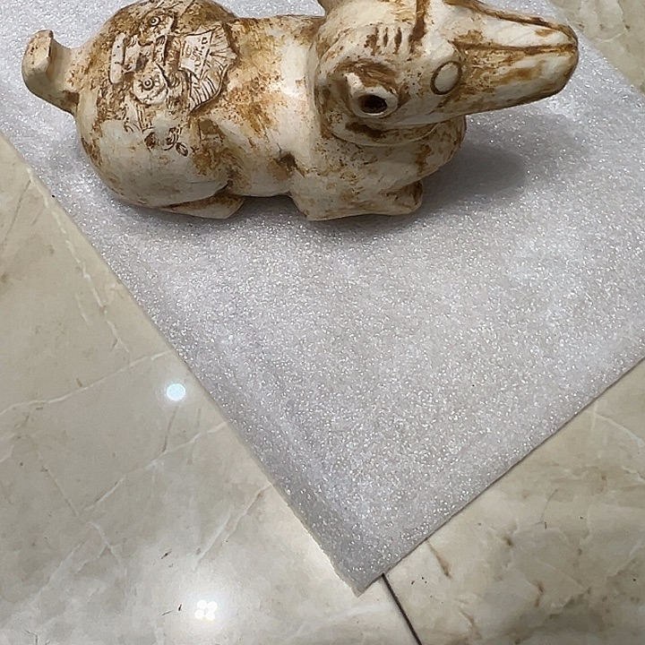 蛇纹石玉未镶嵌羊摆件