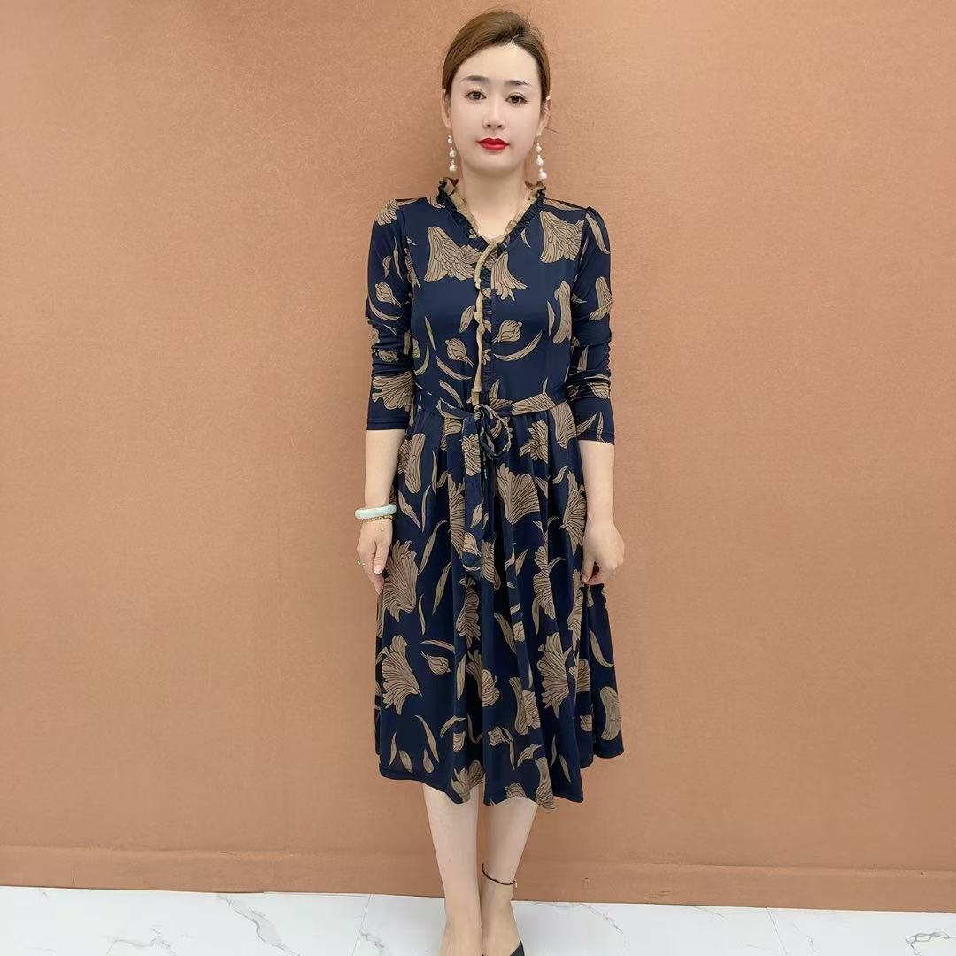 早秋新款时尚修身年轻妈妈连衣裙 90-170斤可穿