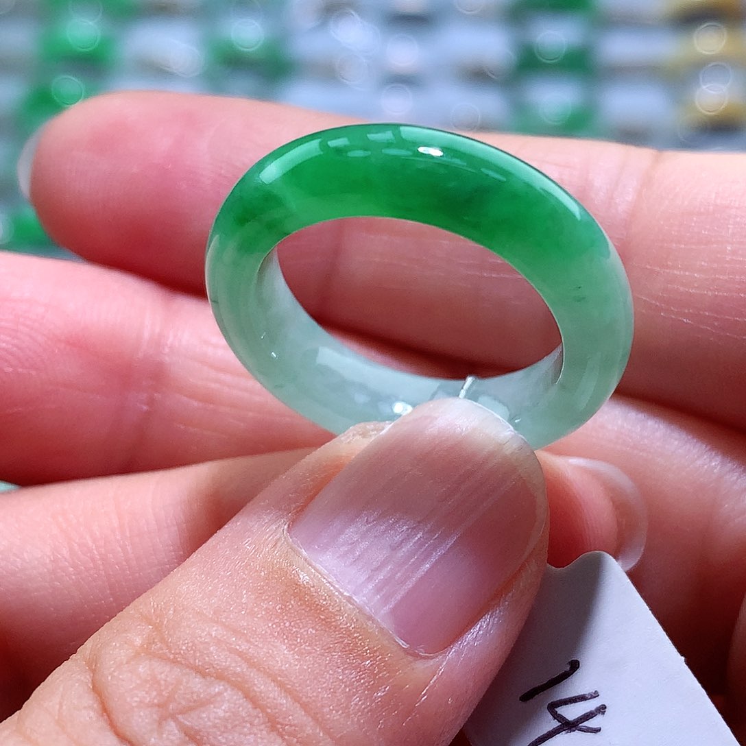 翡翠戒指未镶嵌14-15号