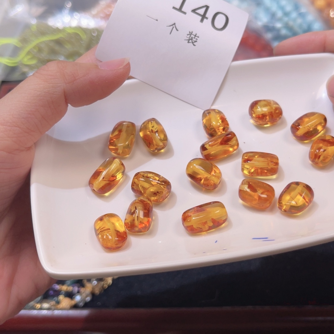 水晶珠宝半成品未镶嵌140 。       