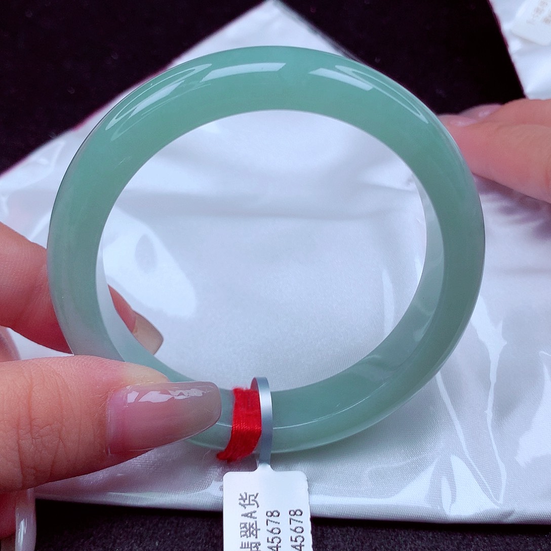 翡翠未镶嵌手镯天然缅甸翡翠A货