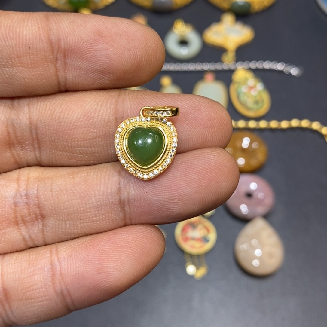 和田玉颈饰银S925镀金镶嵌