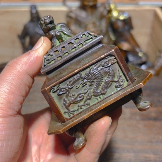 铜的。全清了一件不留